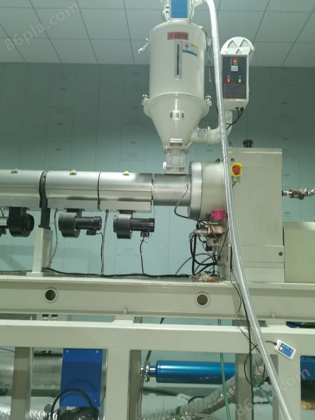 熔喷法非织造布生产线广州普同生产设备