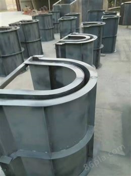 边坡U型排水槽模具定制